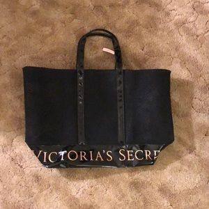 VICTORIA’S SECRET TOTE